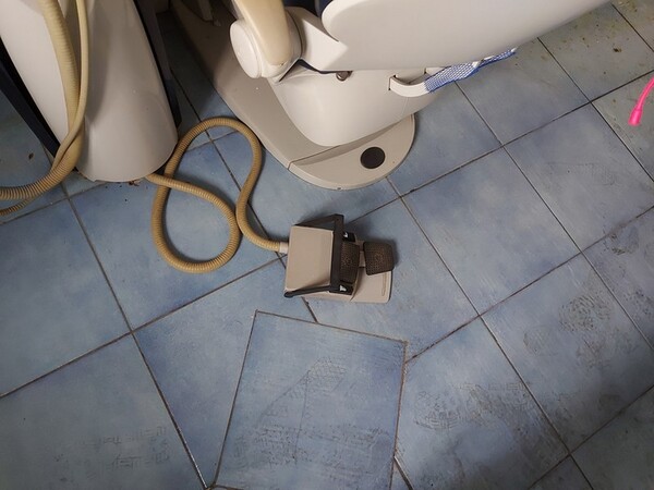 1#6363 Arredi ed attrezzature per studio odontoiatrico in vendita - foto 5