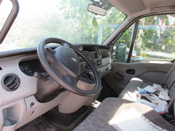 3#6370 Autocarro Renault con gru in vendita - foto 13