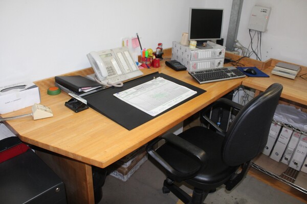 2#6374 Arredamento e attrezzature da ufficio in vendita - foto 2