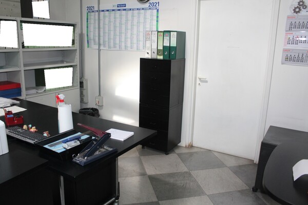 3#6374 Arredamento e attrezzatura da ufficio in vendita - foto 5
