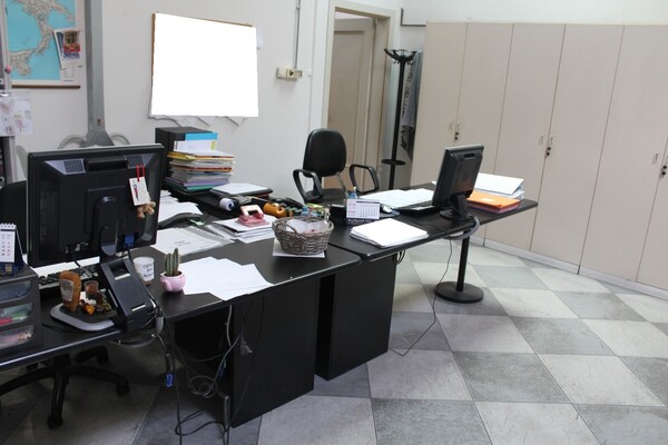 3#6374 Arredamento e attrezzatura da ufficio in vendita - foto 8