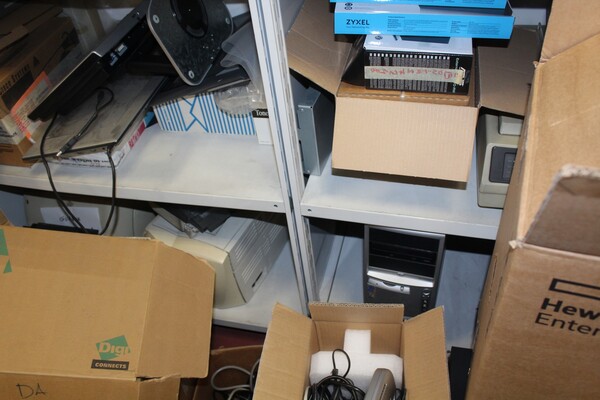 3#6374 Arredamento e attrezzatura da ufficio in vendita - foto 27