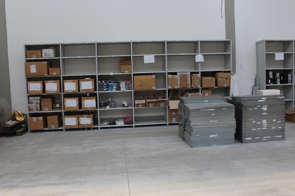 7#6374 Scaffalature e arredamento da ufficio in vendita - foto 3