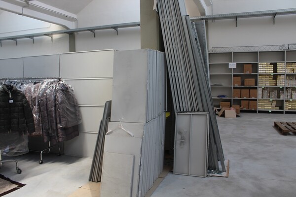 7#6374 Scaffalature e arredamento da ufficio in vendita - foto 10
