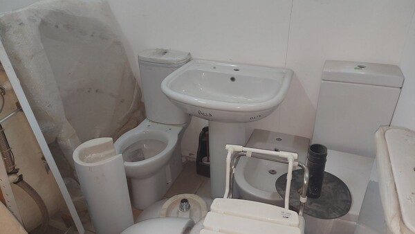 2#6381 Sanitari e arredo bagno in vendita - foto 18