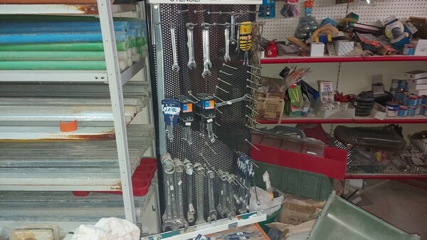 3#6381 Materiali per ferramenta ed idraulica in vendita - foto 2