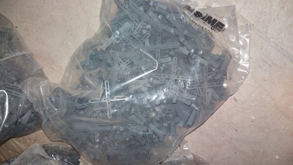 3#6381 Materiali per ferramenta ed idraulica in vendita - foto 24