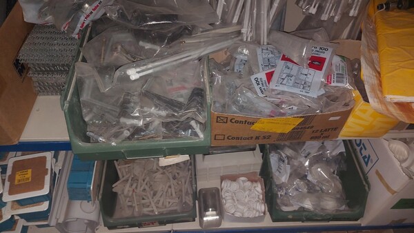 3#6381 Materiali per ferramenta ed idraulica in vendita - foto 61