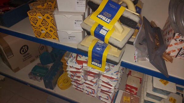 3#6381 Materiali per ferramenta ed idraulica in vendita - foto 63