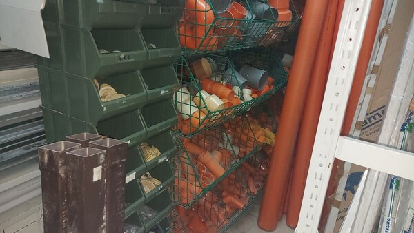 3#6381 Materiali per ferramenta ed idraulica in vendita - foto 72