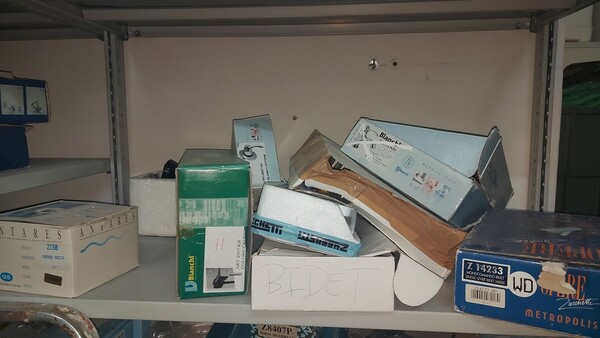 3#6381 Materiali per ferramenta ed idraulica in vendita - foto 81