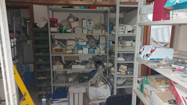 3#6381 Materiali per ferramenta ed idraulica in vendita - foto 89