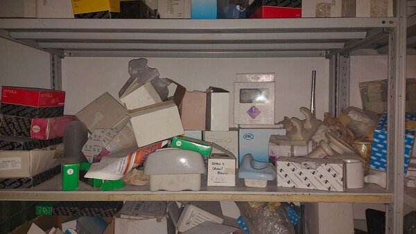 3#6381 Materiali per ferramenta ed idraulica in vendita - foto 93