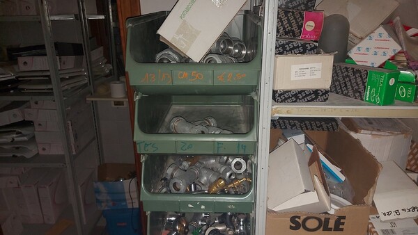 3#6381 Materiali per ferramenta ed idraulica in vendita - foto 96