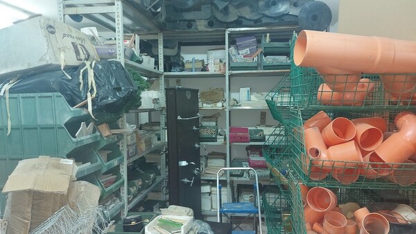 3#6381 Materiali per ferramenta ed idraulica in vendita - foto 103