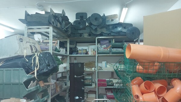 3#6381 Materiali per ferramenta ed idraulica in vendita - foto 104