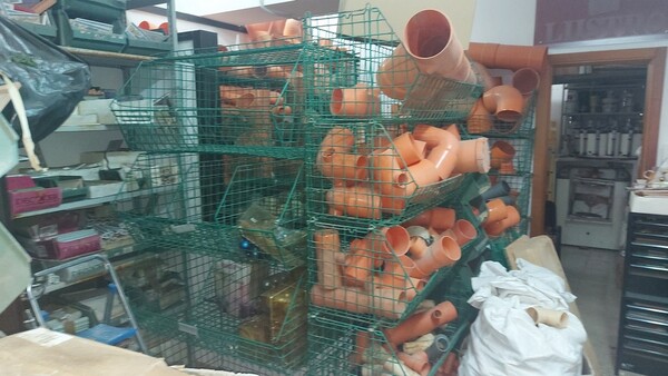 3#6381 Materiali per ferramenta ed idraulica in vendita - foto 105