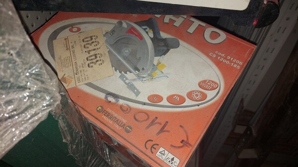 3#6381 Materiali per ferramenta ed idraulica in vendita - foto 133