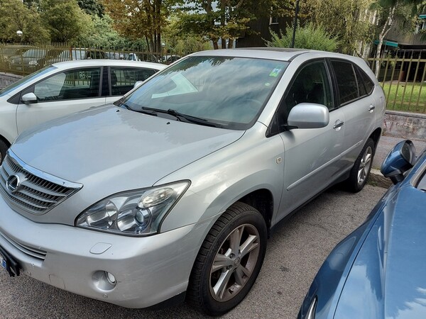 1#6384 Automobile Lexus e arredi da ufficio in vendita - foto 1