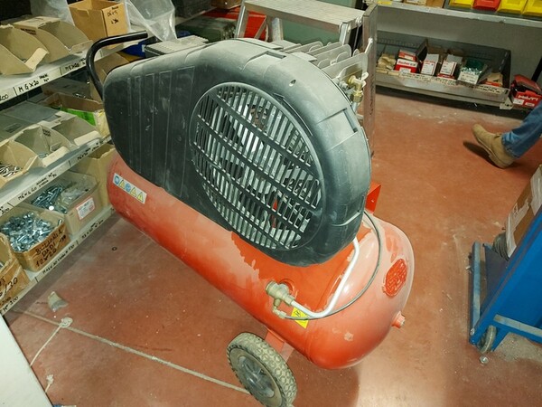 2#6385 Attrezzatura per officina in vendita - foto 15