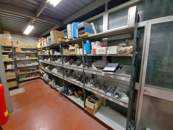 4#6385 Rimanenze di magazzino in vendita - foto 2