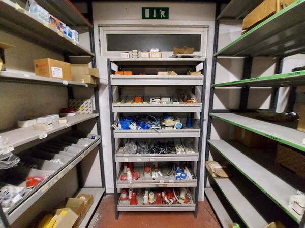 4#6385 Rimanenze di magazzino in vendita - foto 11