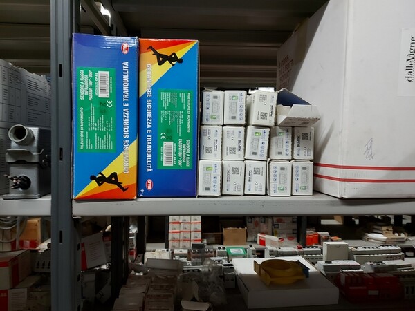4#6385 Rimanenze di magazzino in vendita - foto 17