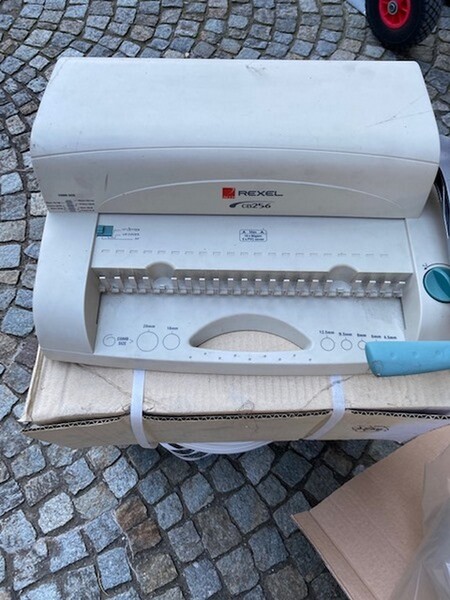 1#6392 Attrezzature e arredi da ufficio in vendita - foto 27