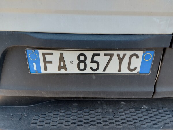 9#6393 Furgone Iveco 35S15 in vendita - foto 2