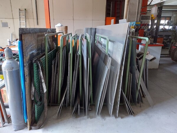 5#6394 Scaffalature e semilavorati in ferro in vendita - foto 10