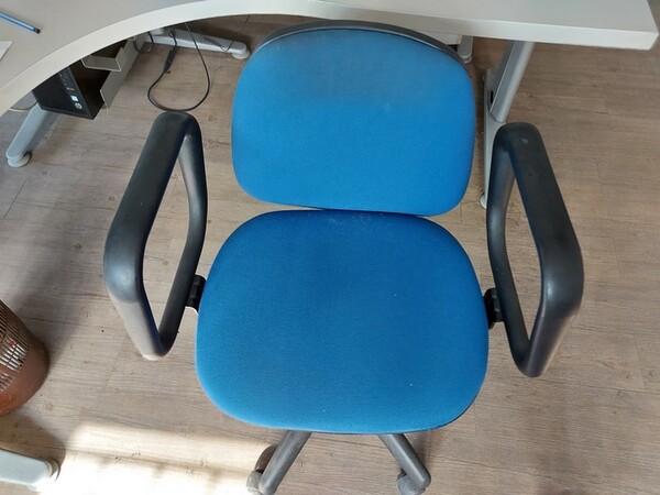 7#6394 Arredi e attrezzature elettroniche da ufficio in vendita - foto 22