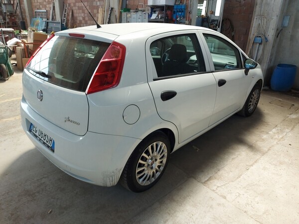1100#6400 Autovettura Fiat Punto in vendita - foto 1