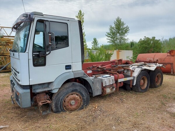25#6400 Autocarro Iveco Eurotrakker 380E42 in vendita - foto 1
