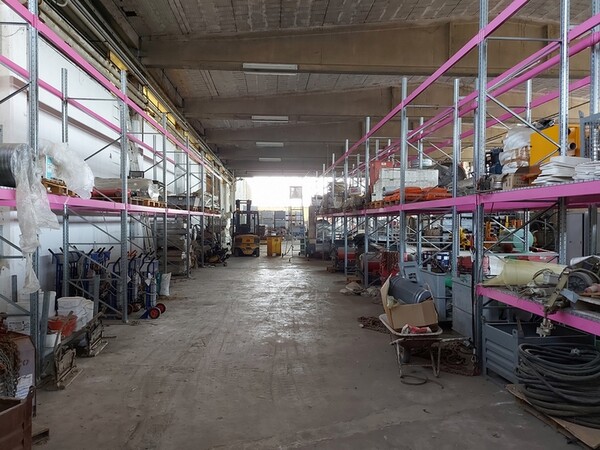 Logistica in vendita