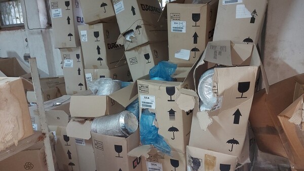 3#6402 Ciotole in alluminio e bicchieri in PVC in vendita - foto 2