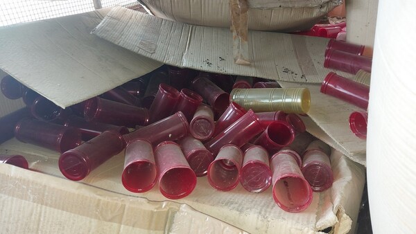 3#6402 Ciotole in alluminio e bicchieri in PVC in vendita - foto 5