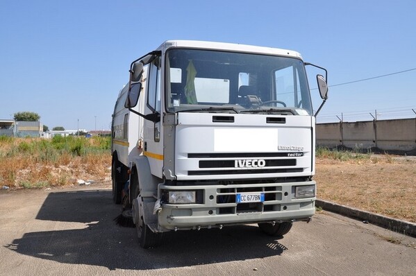 2#6416 Spazzatrice Iveco Eurocargo in vendita - foto 2