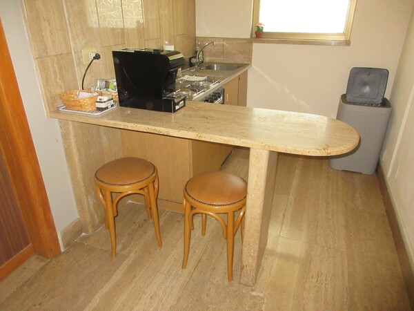 1#6423 Arredi e attrezzature per ufficio in vendita - foto 5