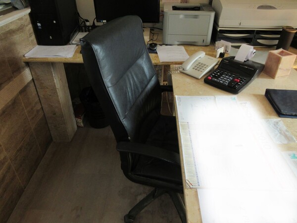 1#6423 Arredi e attrezzature per ufficio in vendita - foto 21