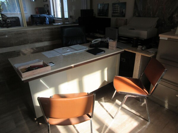 1#6423 Arredi e attrezzature per ufficio in vendita - foto 23