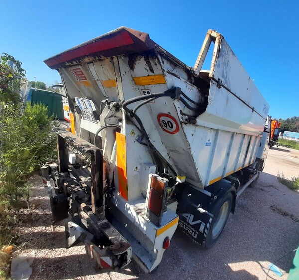 2#6424 Compattatore Isuzu in vendita - foto 9
