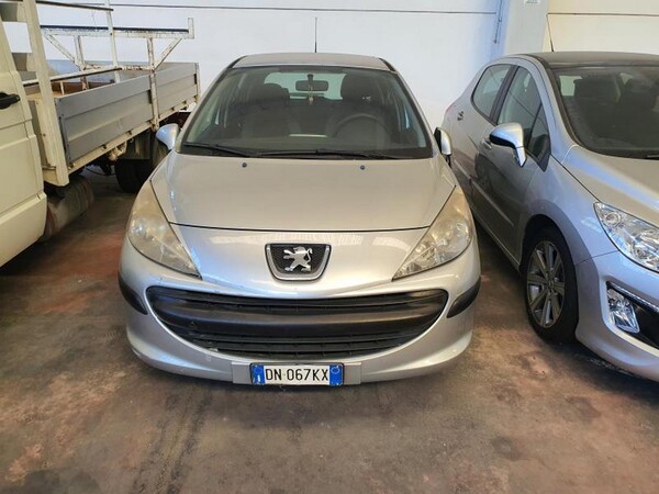 5#6433 Autovettura Peugeot 207 in vendita - foto 1