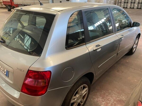 9#6433 Autovettura Fiat Stilo in vendita - foto 4