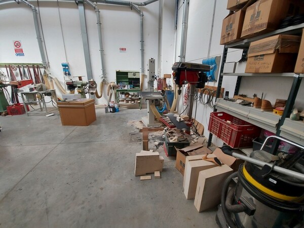 133#6439 Macchine utensili e accessori per lavorazioni manifatturiere in vendita - foto 2