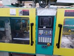 Image 4 - Yizumi injection moulding machine - Lot 2 (Auction 6439)