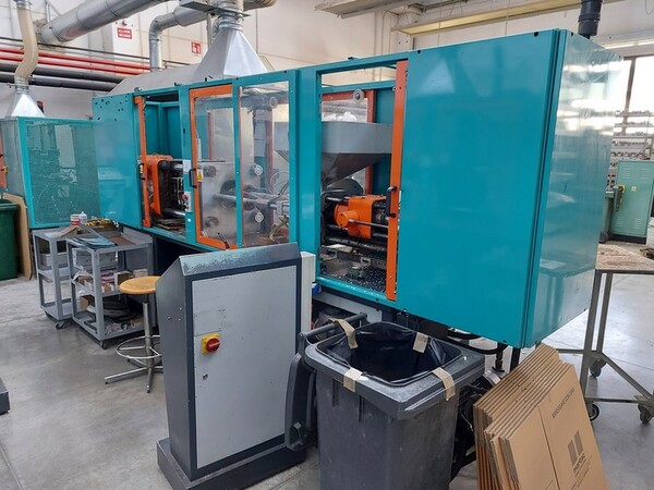 4#6439 Macchina per stampaggio a iniezione Presma in vendita - foto 4