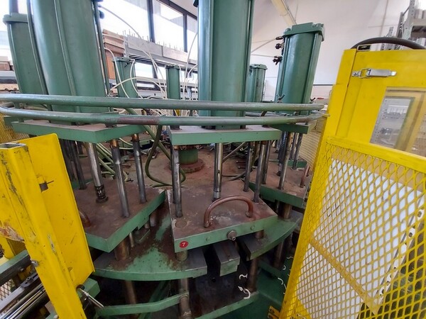 5#6439 Pressa per stampaggio a iniezione Presma in vendita - foto 13