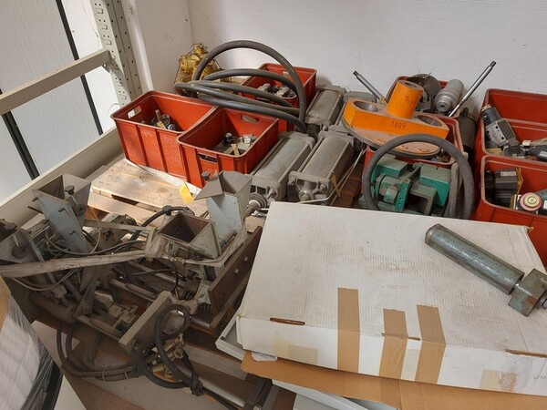 60#6439 Utensili e accessori per lavorazioni manifatturiere in vendita - foto 12