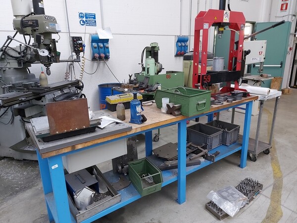 60#6439 Utensili e accessori per lavorazioni manifatturiere in vendita - foto 27