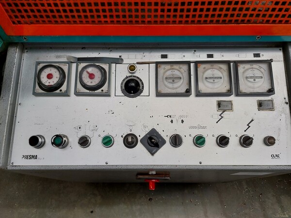 7#6439 Macchina per stampaggio a iniezione Presma in vendita - foto 8